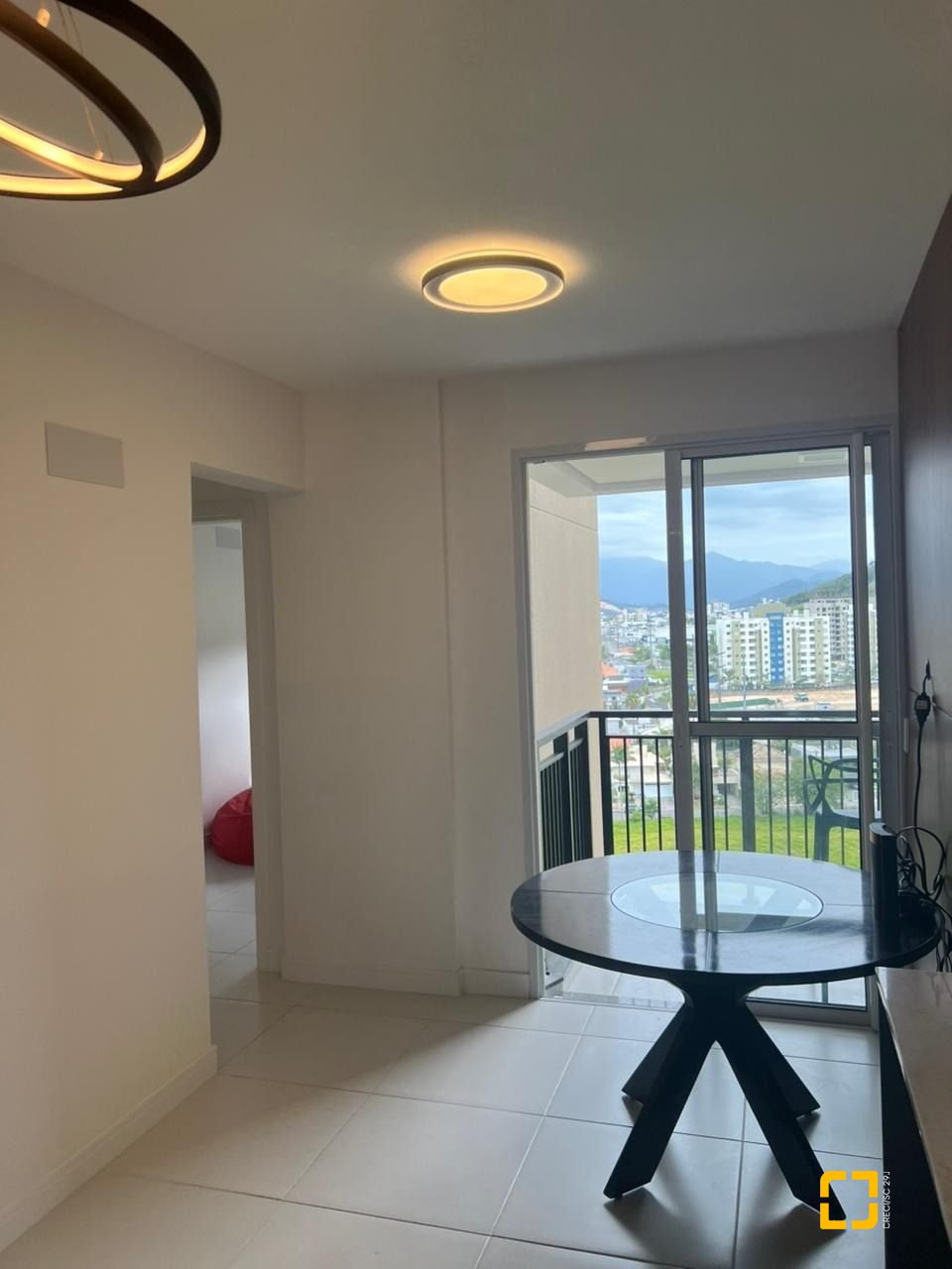 Apartamento com 56m², 2 quartos (sendo 1 suíte), 1 garagem, no bairro Pedra Branca em Palhoça