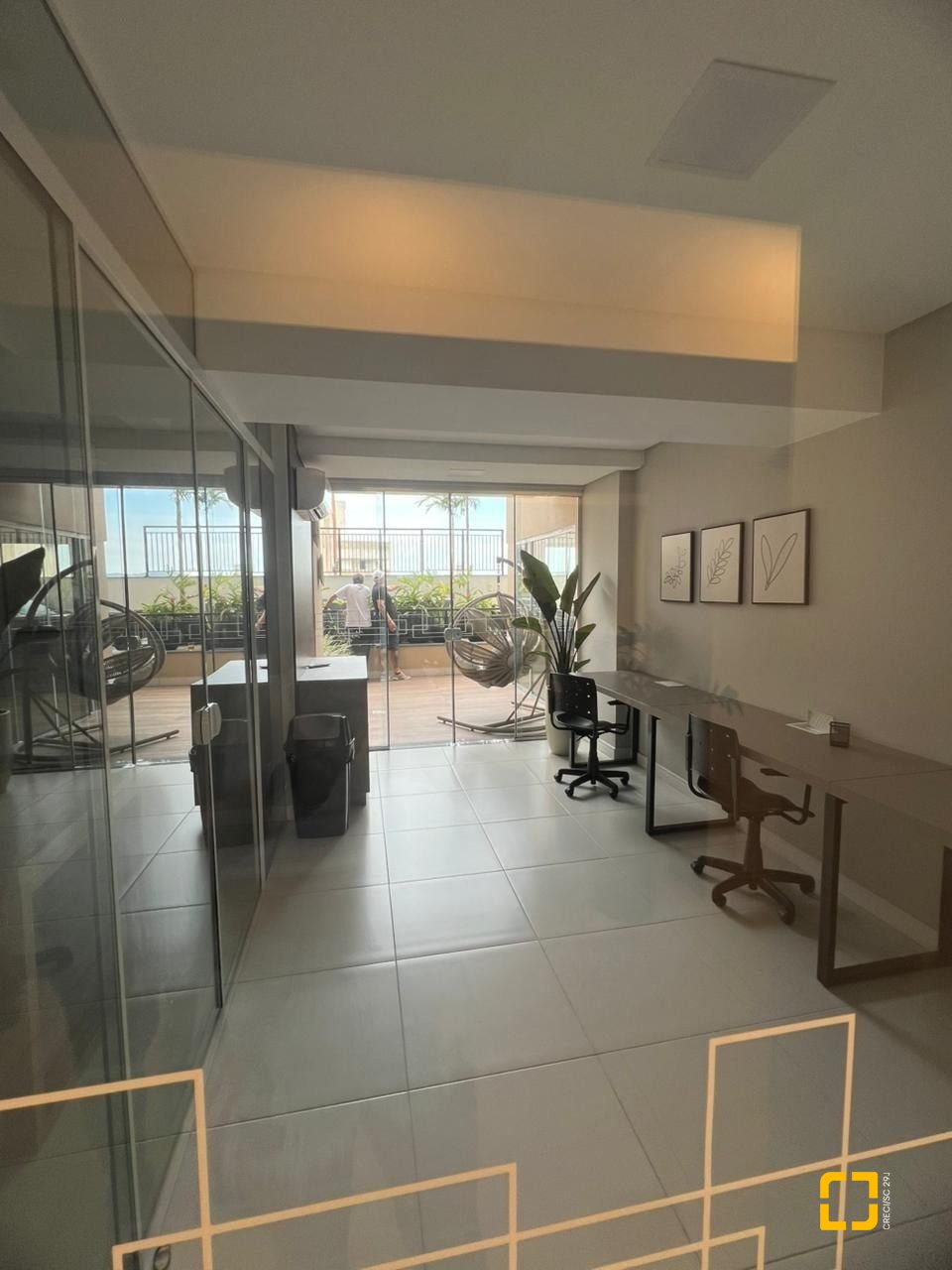 Apartamento com 56m², 2 quartos (sendo 1 suíte), 1 garagem, no bairro Pedra Branca em Palhoça