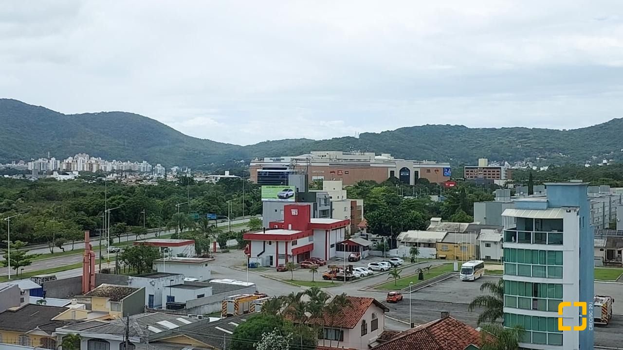 Cobertura com 112m², 4 quartos (sendo 1 suíte), 2 garagens, no bairro Trindade em Florianópolis
