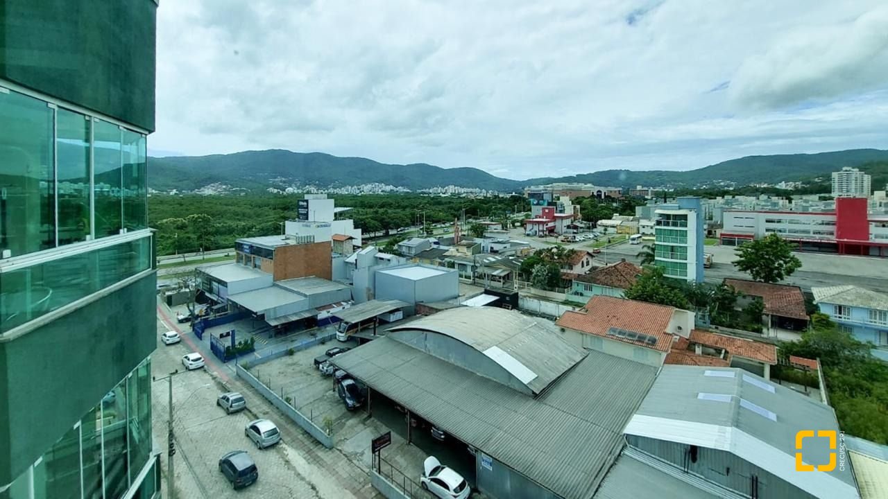 Cobertura com 112m², 4 quartos (sendo 1 suíte), 2 garagens, no bairro Trindade em Florianópolis