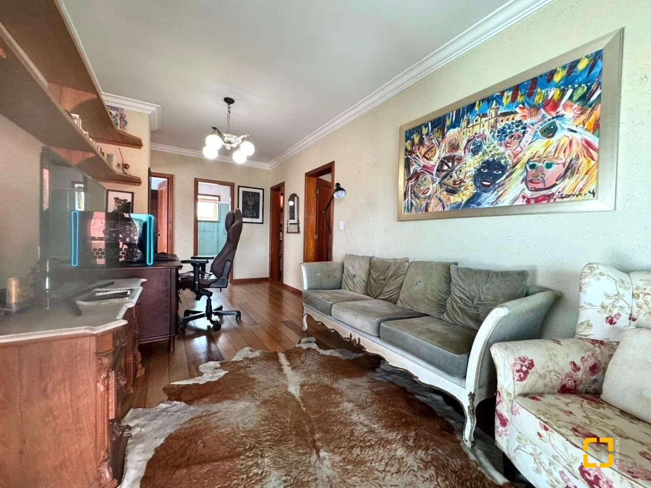 Casa com 407m², 5 quartos (sendo 1 suíte), 6 garagens, no bairro Agronômica em Florianópolis