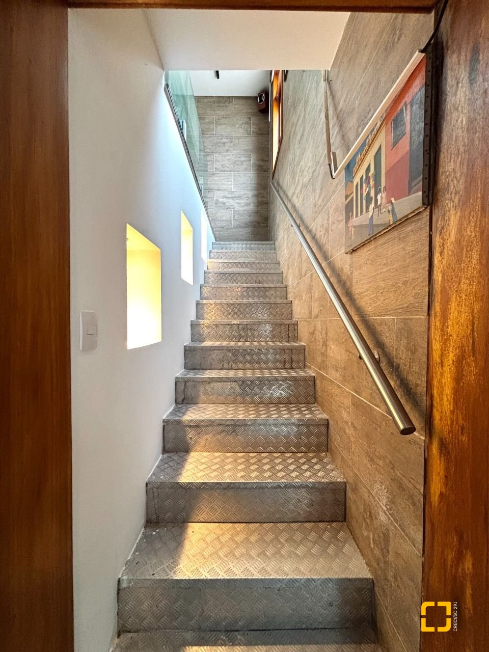Casa com 407m², 5 quartos (sendo 1 suíte), 6 garagens, no bairro Agronômica em Florianópolis