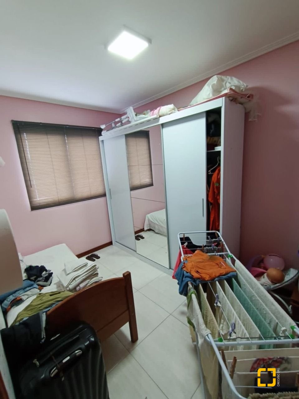 Apartamento com 69m², 2 quartos (sendo 1 suíte), 1 garagem, no bairro Vila Becker em Santo Amaro da Imperatriz