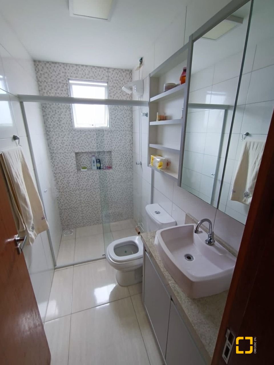 Apartamento com 69m², 2 quartos (sendo 1 suíte), 1 garagem, no bairro Vila Becker em Santo Amaro da Imperatriz