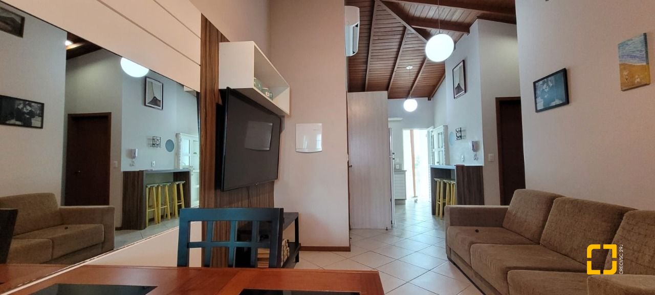 Apartamento com 79m², 3 quartos (sendo 1 suíte), 1 garagem, no bairro Santinho em Florianópolis