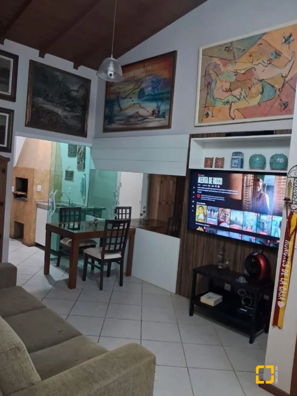 Apartamento com 79m², 3 quartos (sendo 1 suíte), 1 garagem, no bairro Santinho em Florianópolis