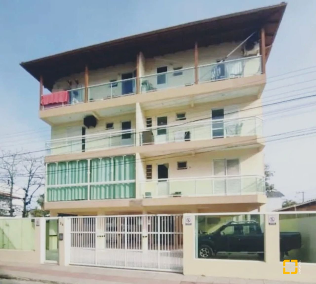 Apartamento com 79m², 3 quartos (sendo 1 suíte), 1 garagem, no bairro Santinho em Florianópolis