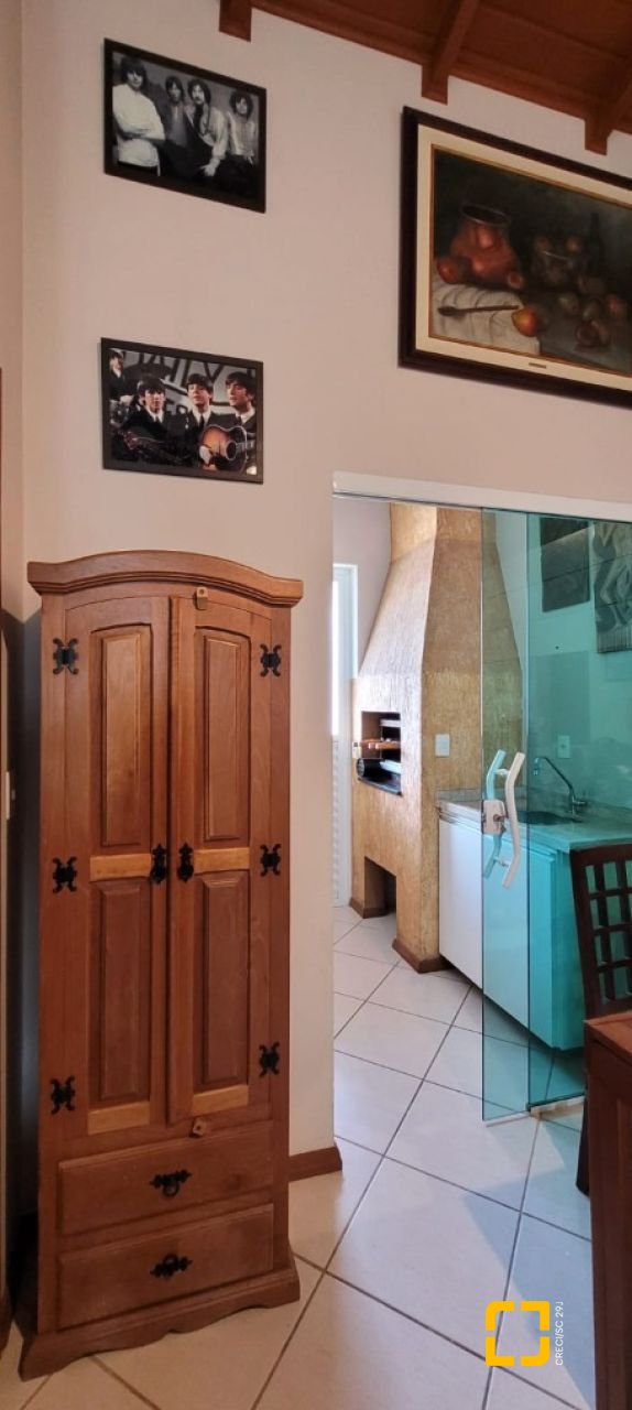 Apartamento com 79m², 3 quartos (sendo 1 suíte), 1 garagem, no bairro Santinho em Florianópolis