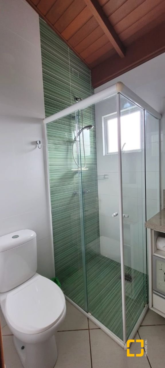 Apartamento com 79m², 3 quartos (sendo 1 suíte), 1 garagem, no bairro Santinho em Florianópolis