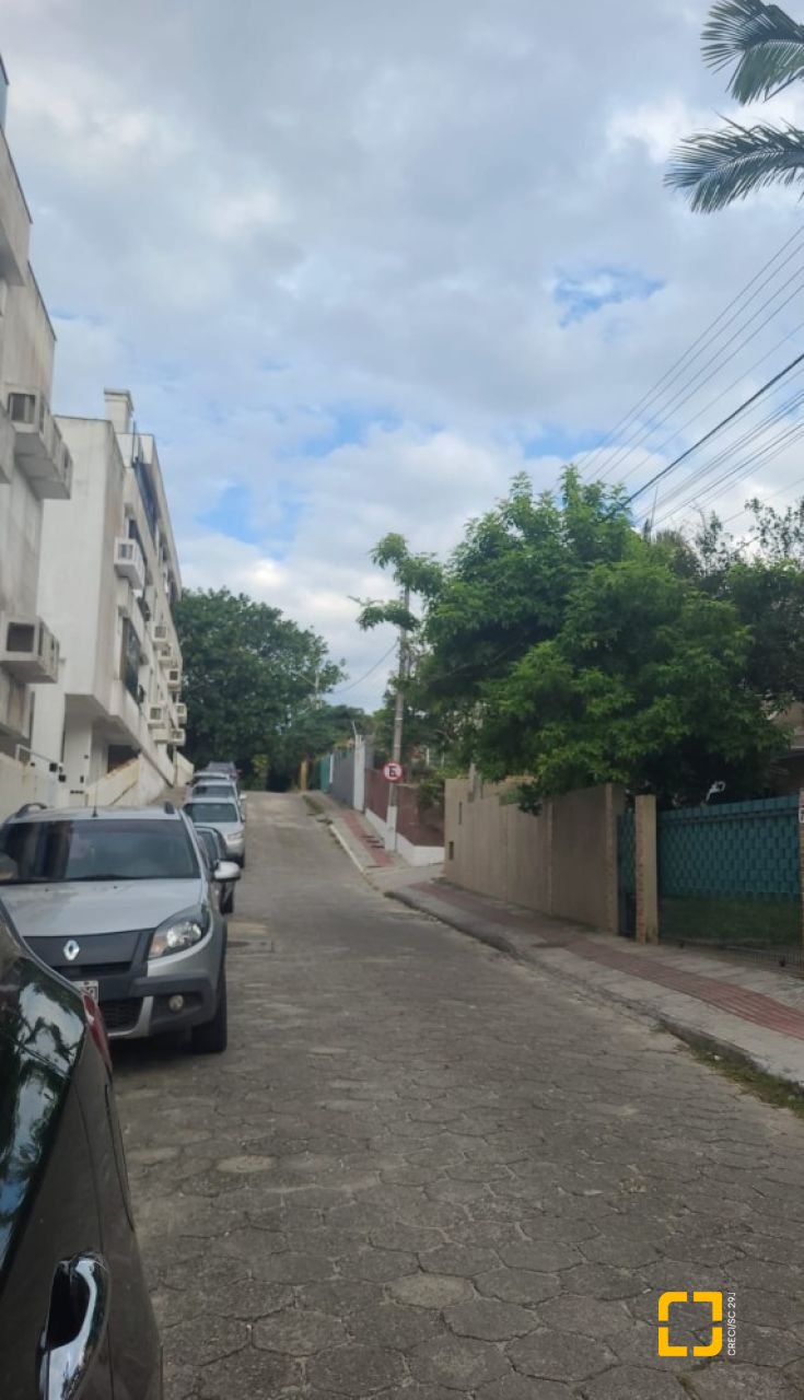 Apartamento com 79m², 3 quartos (sendo 1 suíte), 1 garagem, no bairro Santinho em Florianópolis