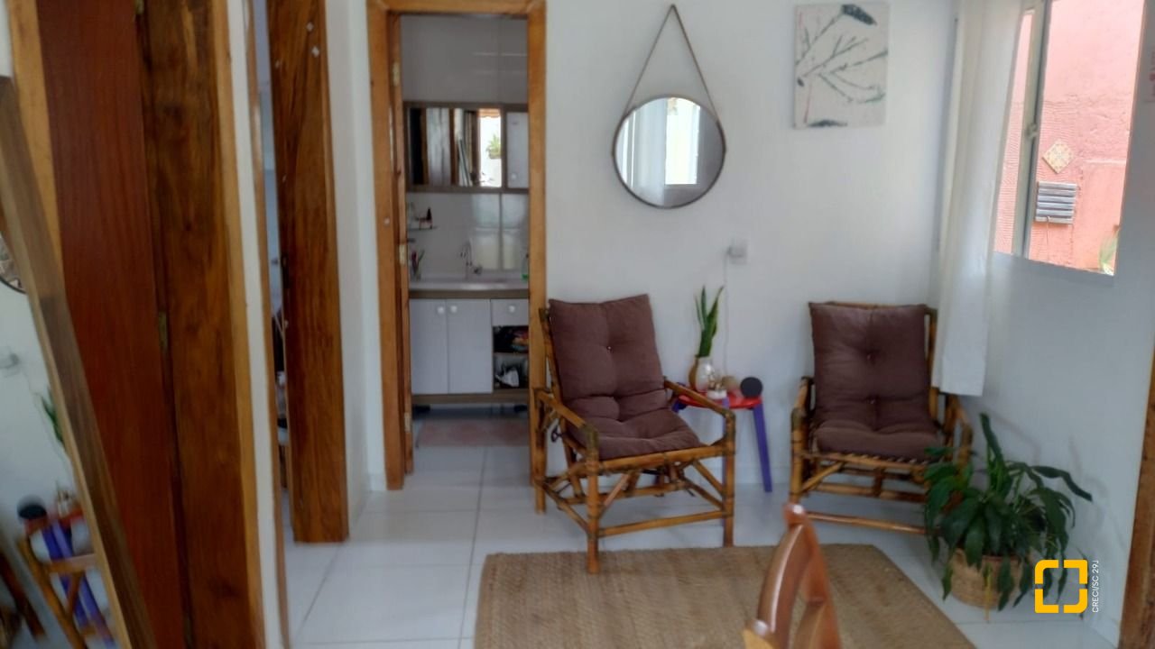 Casa com 54m², 3 quartos, 1 garagem, no bairro Barra do Sambaqui em Florianópolis