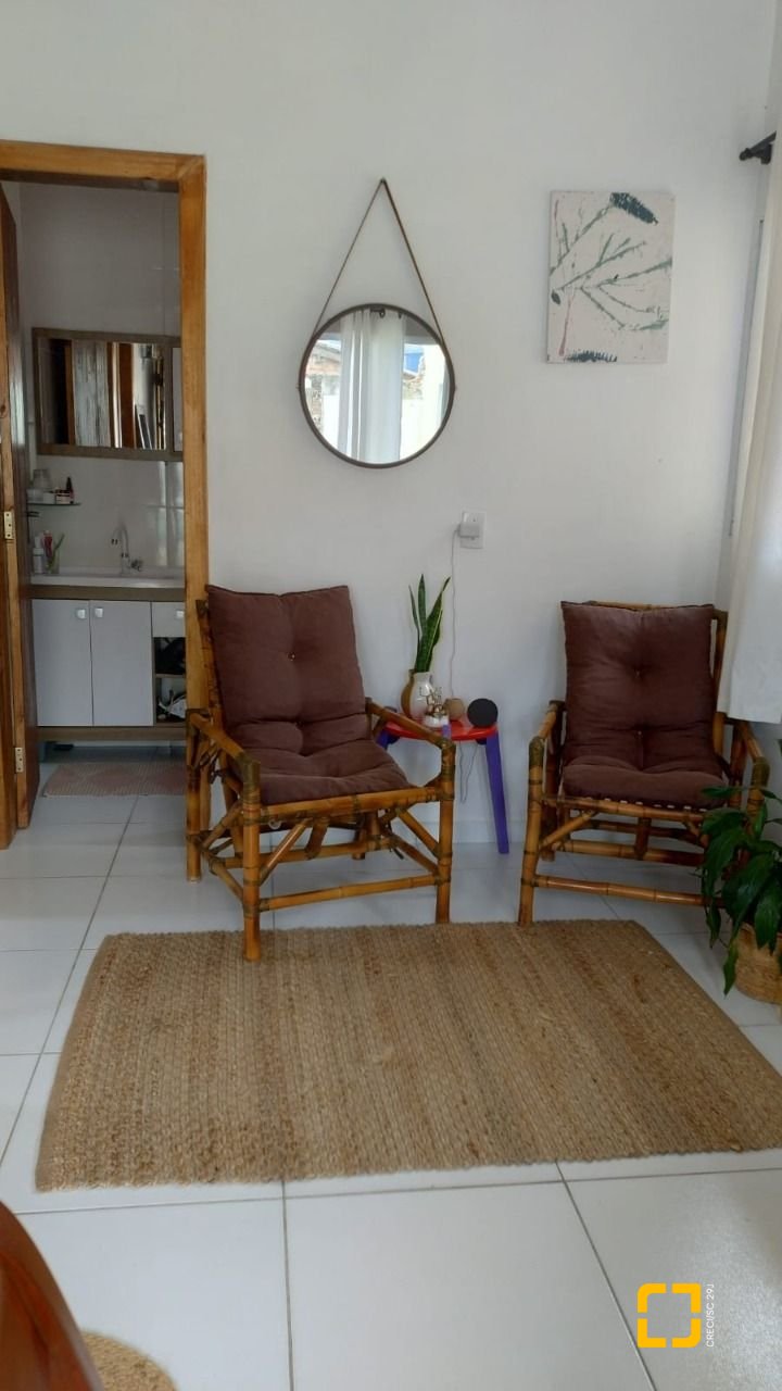 Casa com 54m², 3 quartos, 1 garagem, no bairro Barra do Sambaqui em Florianópolis