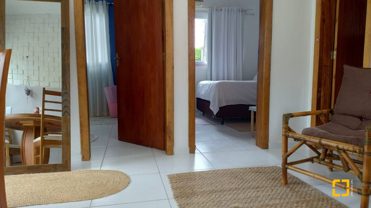 Casa com 54m², 3 quartos, 1 garagem, no bairro Barra do Sambaqui em Florianópolis