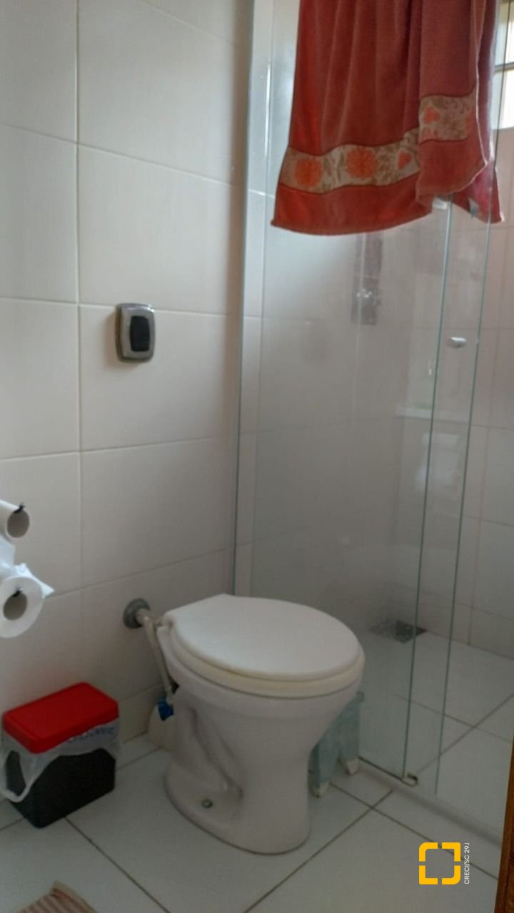 Casa com 54m², 3 quartos, 1 garagem, no bairro Barra do Sambaqui em Florianópolis