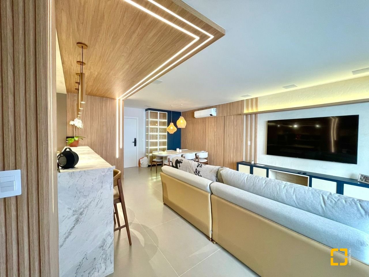 Apartamento com 149m², 6 quartos (sendo 3 suítes), 2 garagens, no bairro Jurerê em Florianópolis