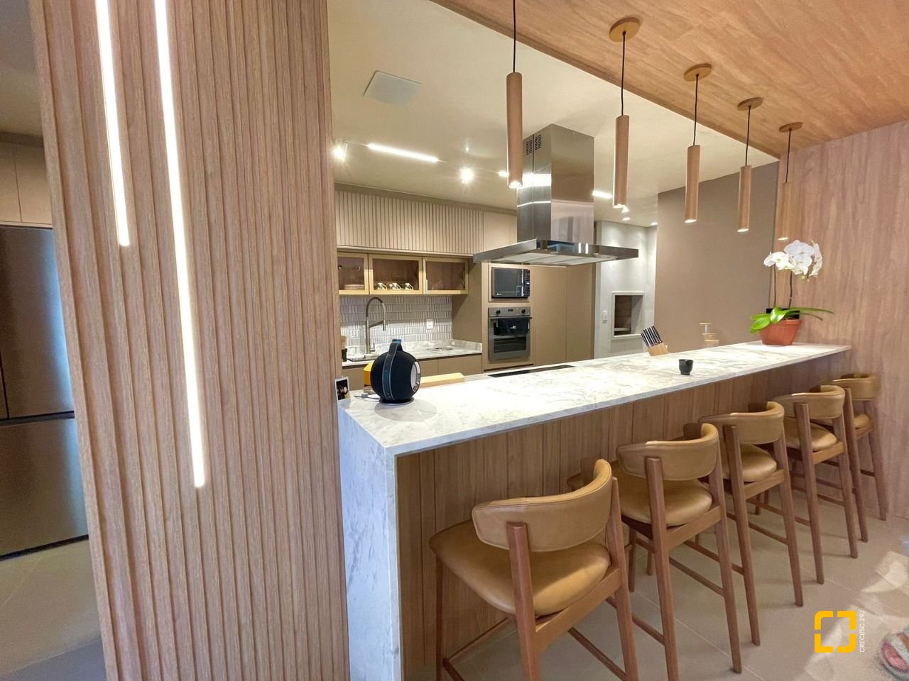 Apartamento com 149m², 6 quartos (sendo 3 suítes), 2 garagens, no bairro Jurerê em Florianópolis