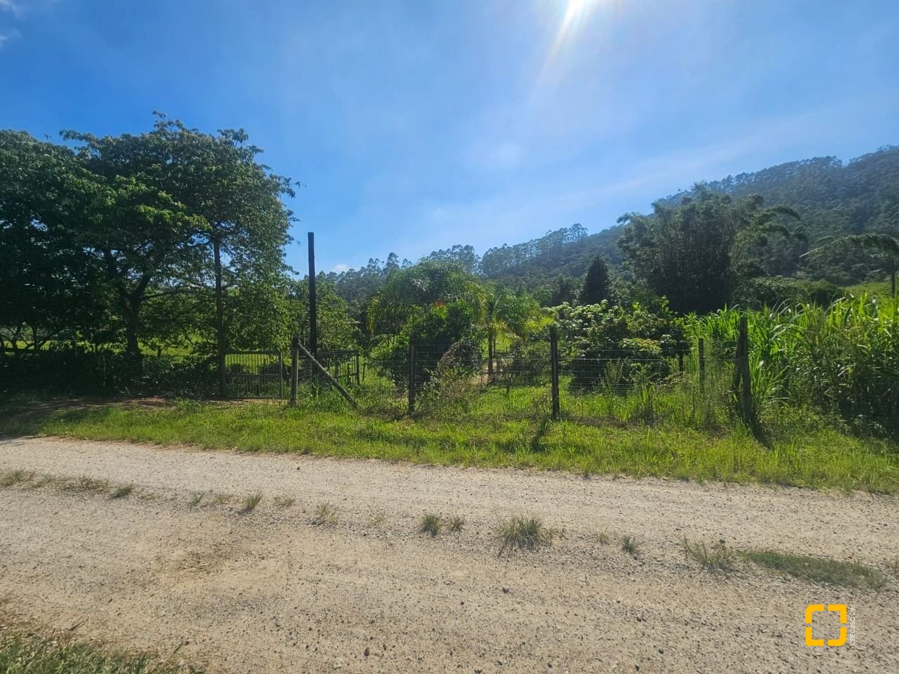 Sítio com 3699m², 2 quartos, no bairro Fazenda em Biguaçu