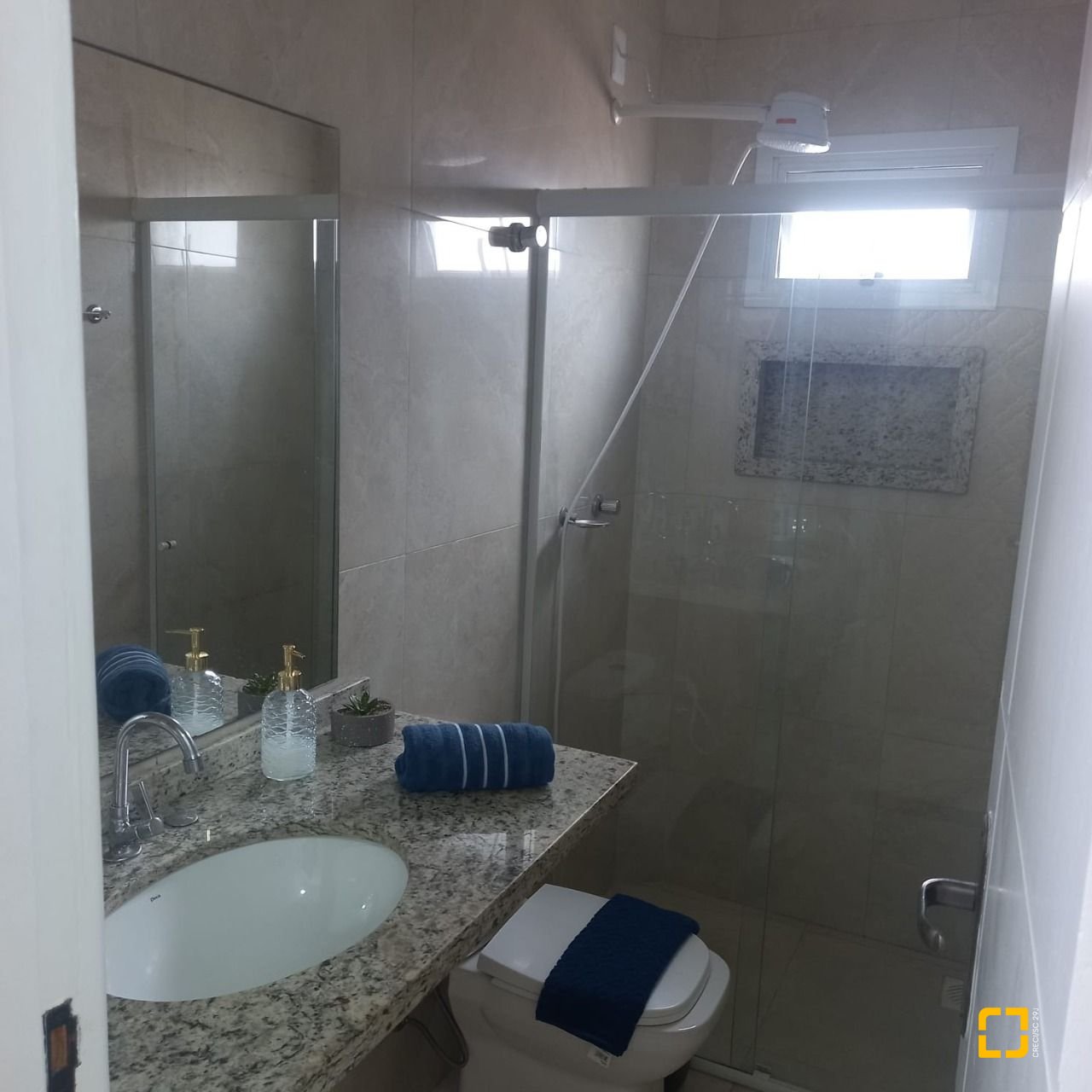 Casa com 257m², 8 quartos (sendo 2 suítes), 2 garagens, no bairro Ingleses em Florianópolis
