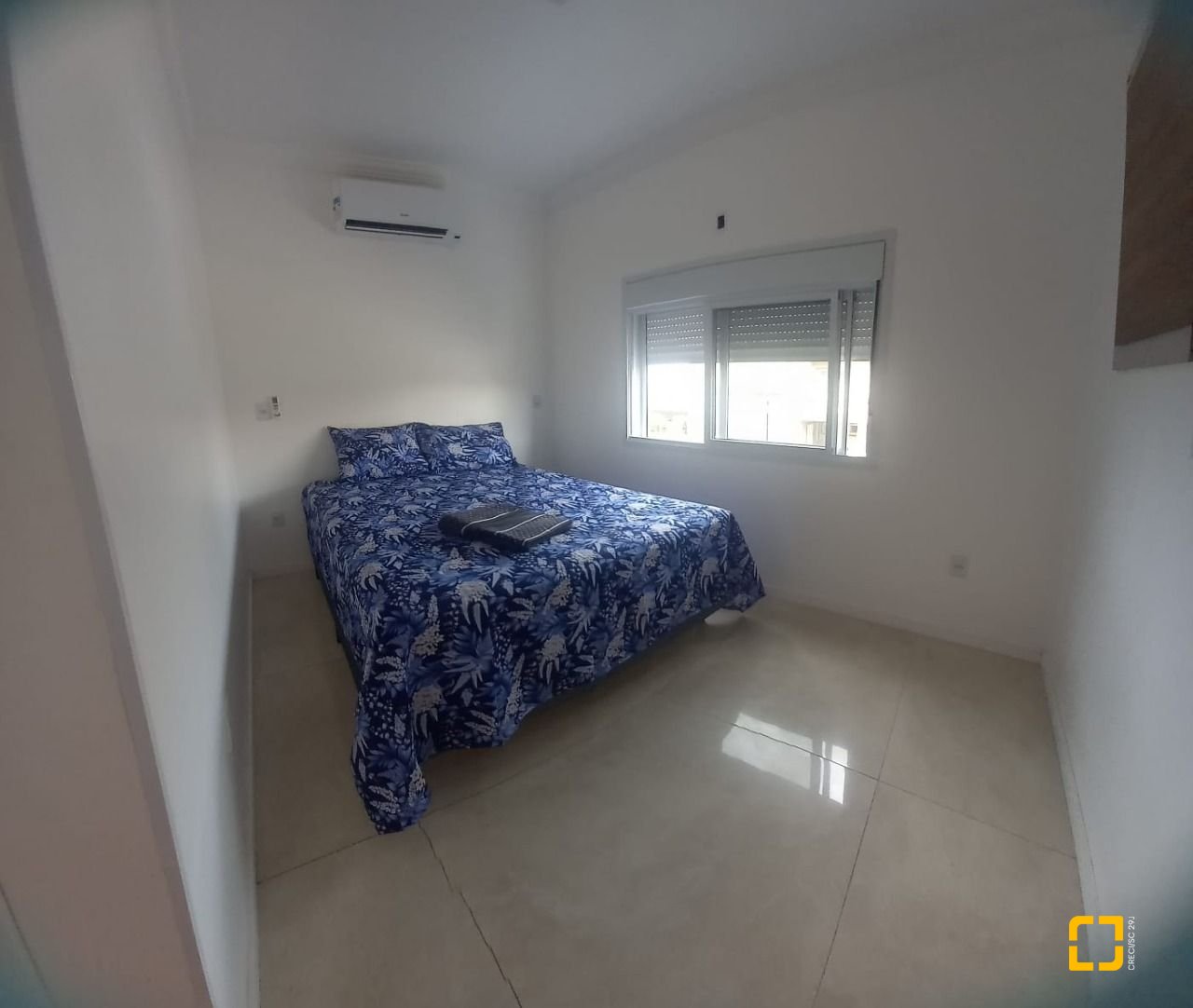 Casa com 257m², 8 quartos (sendo 2 suítes), 2 garagens, no bairro Ingleses em Florianópolis