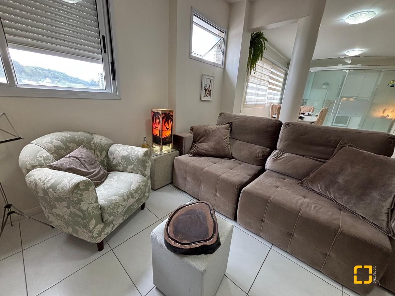 Cobertura com 116m², 6 quartos (sendo 3 suítes), 2 garagens, no bairro Trindade em Florianópolis