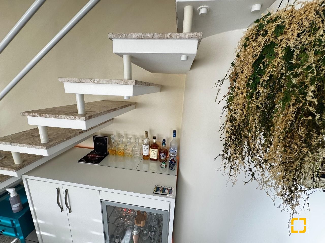 Cobertura com 116m², 6 quartos (sendo 3 suítes), 2 garagens, no bairro Trindade em Florianópolis
