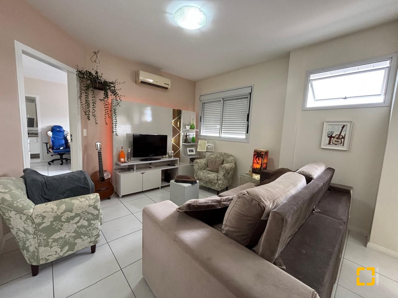 Cobertura com 116m², 6 quartos (sendo 3 suítes), 2 garagens, no bairro Trindade em Florianópolis