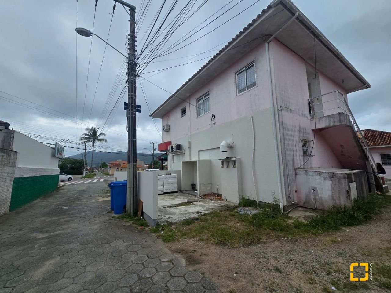 Terreno com 1292m², no bairro Carianos em Florianópolis