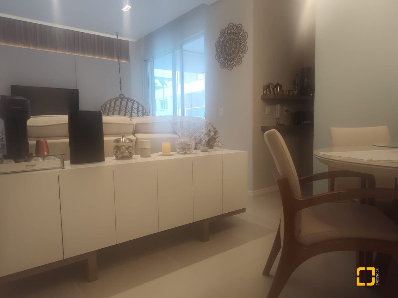 Apartamento com 72m², 3 quartos (sendo 1 suíte), 2 garagens, no bairro João Paulo em Florianópolis
