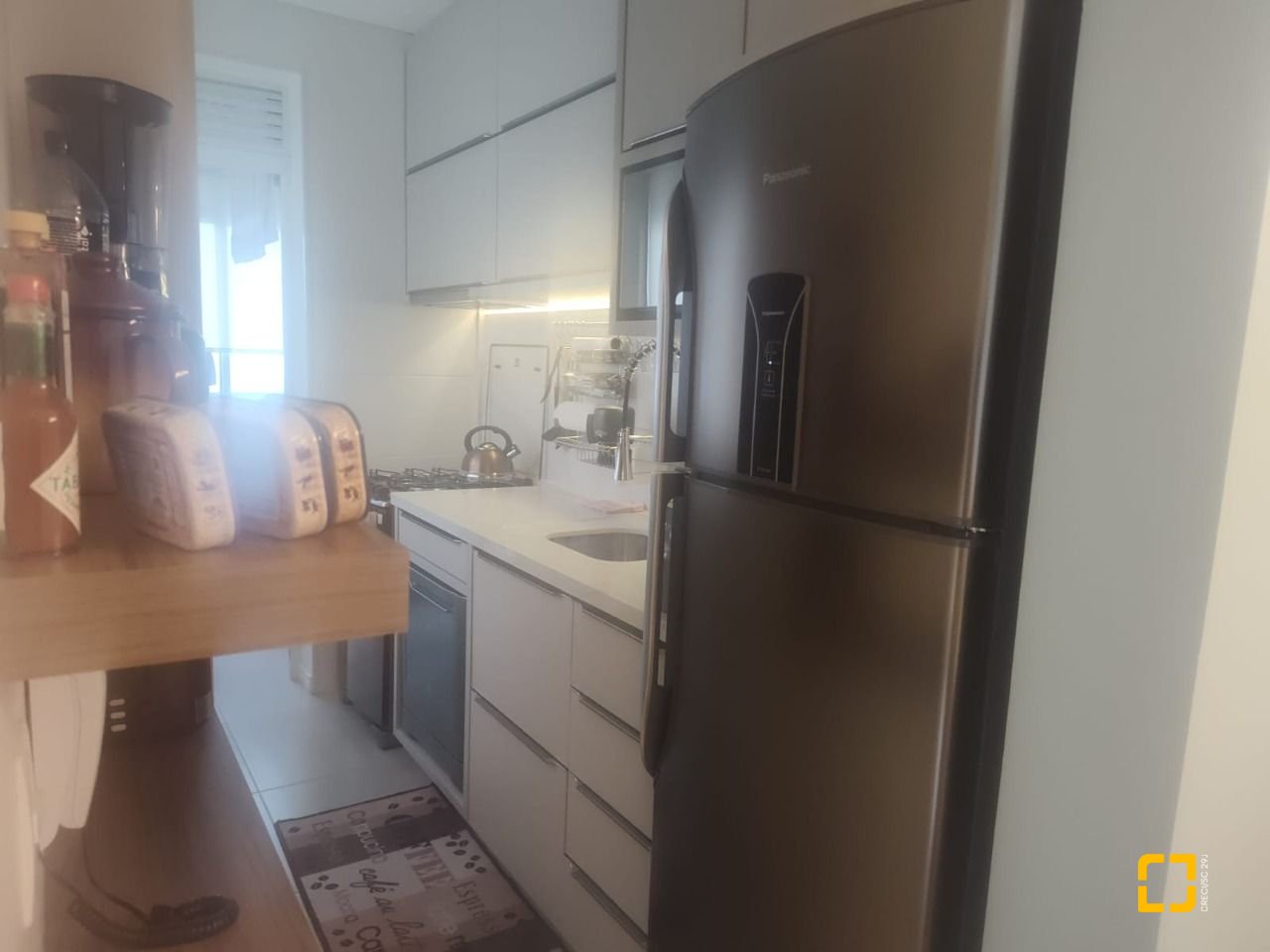Apartamento com 72m², 3 quartos (sendo 1 suíte), 2 garagens, no bairro João Paulo em Florianópolis