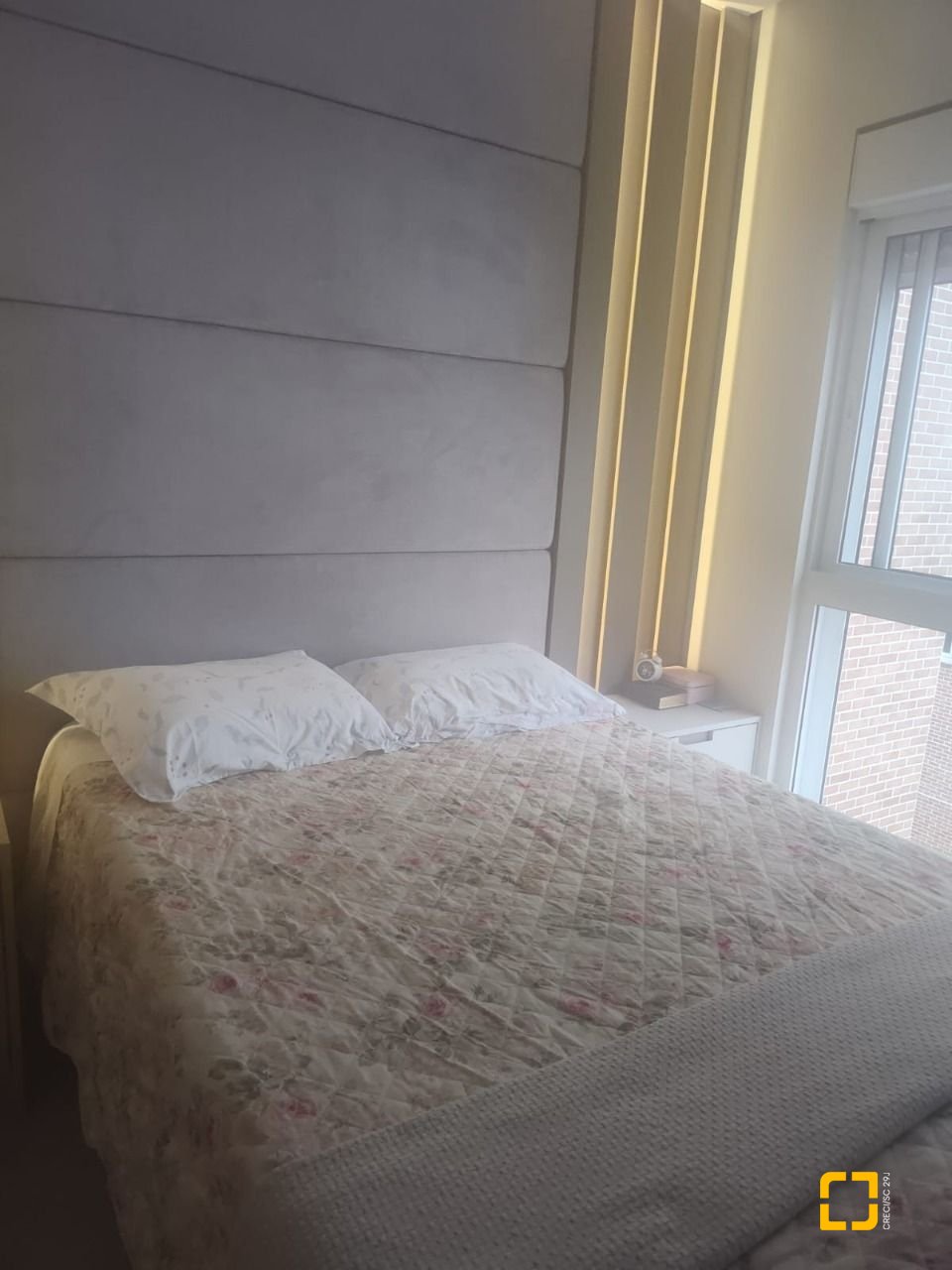 Apartamento com 72m², 3 quartos (sendo 1 suíte), 2 garagens, no bairro João Paulo em Florianópolis