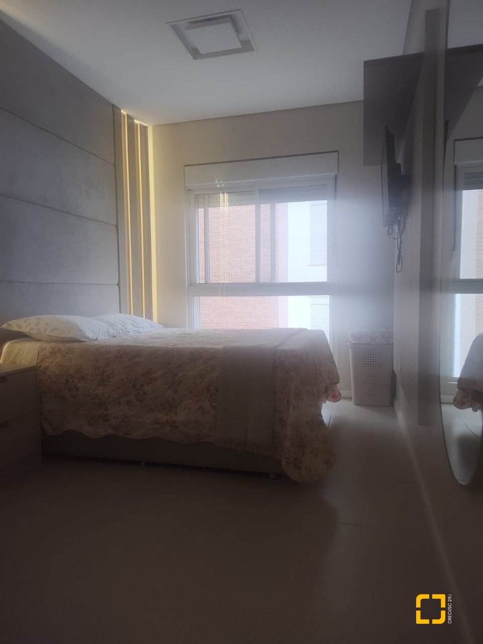 Apartamento com 72m², 3 quartos (sendo 1 suíte), 2 garagens, no bairro João Paulo em Florianópolis