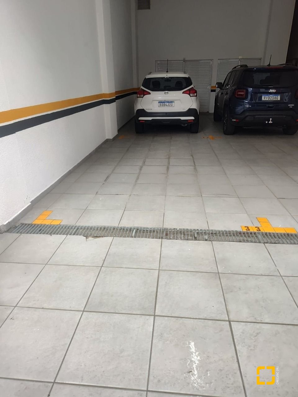 Apartamento com 72m², 3 quartos (sendo 1 suíte), 2 garagens, no bairro João Paulo em Florianópolis