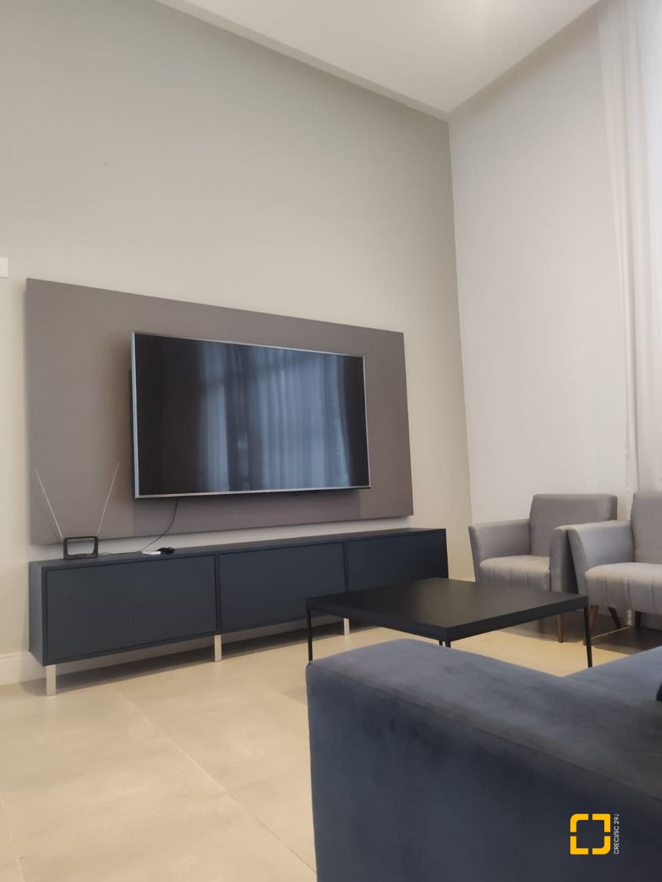Apartamento com 72m², 3 quartos (sendo 1 suíte), 2 garagens, no bairro João Paulo em Florianópolis