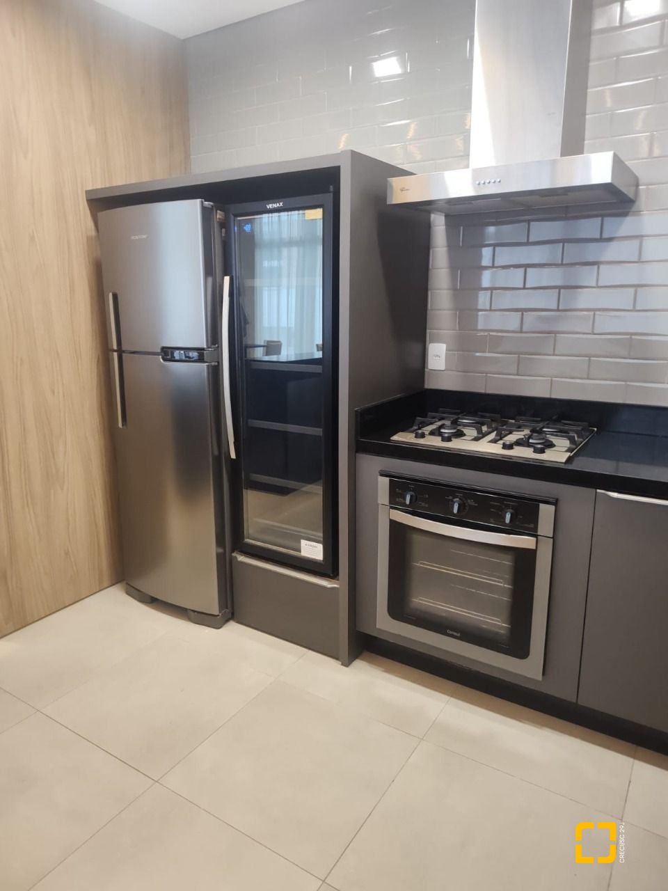 Apartamento com 72m², 3 quartos (sendo 1 suíte), 2 garagens, no bairro João Paulo em Florianópolis