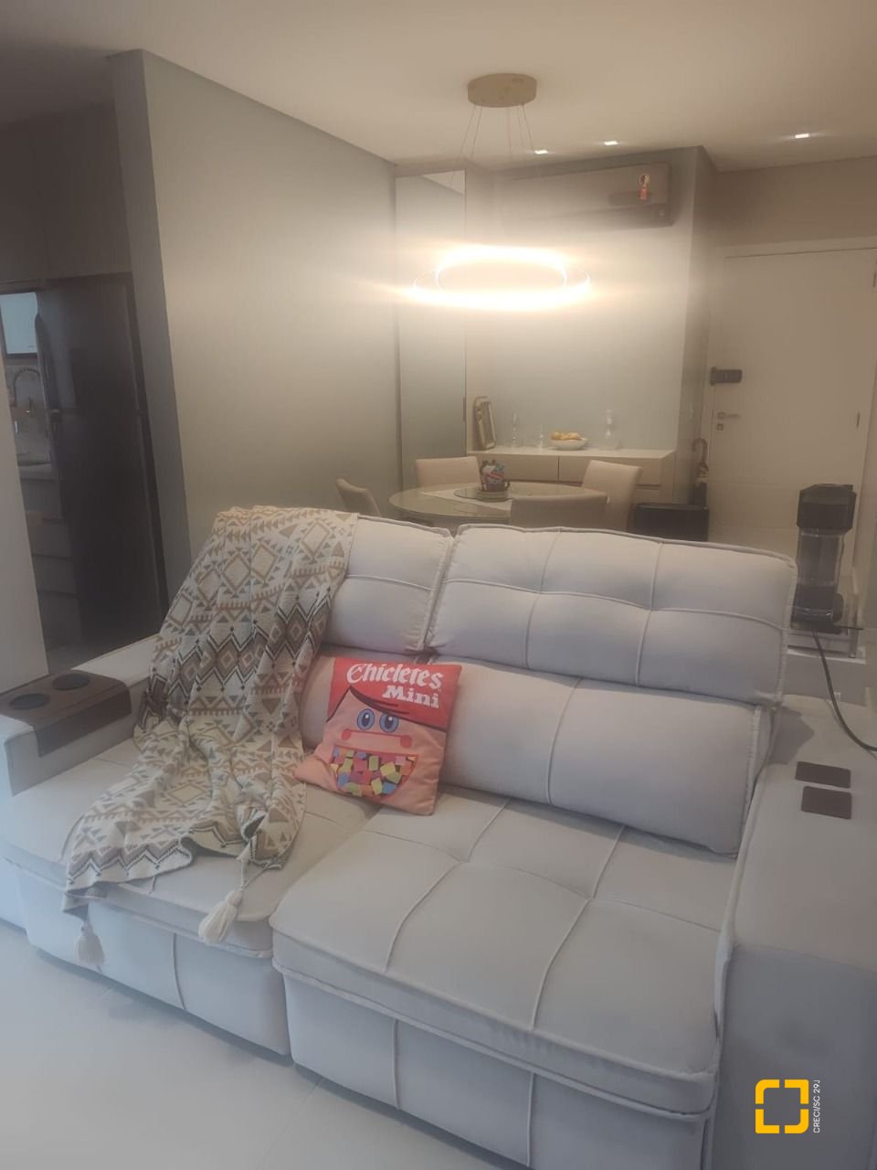 Apartamento com 72m², 3 quartos (sendo 1 suíte), 2 garagens, no bairro João Paulo em Florianópolis