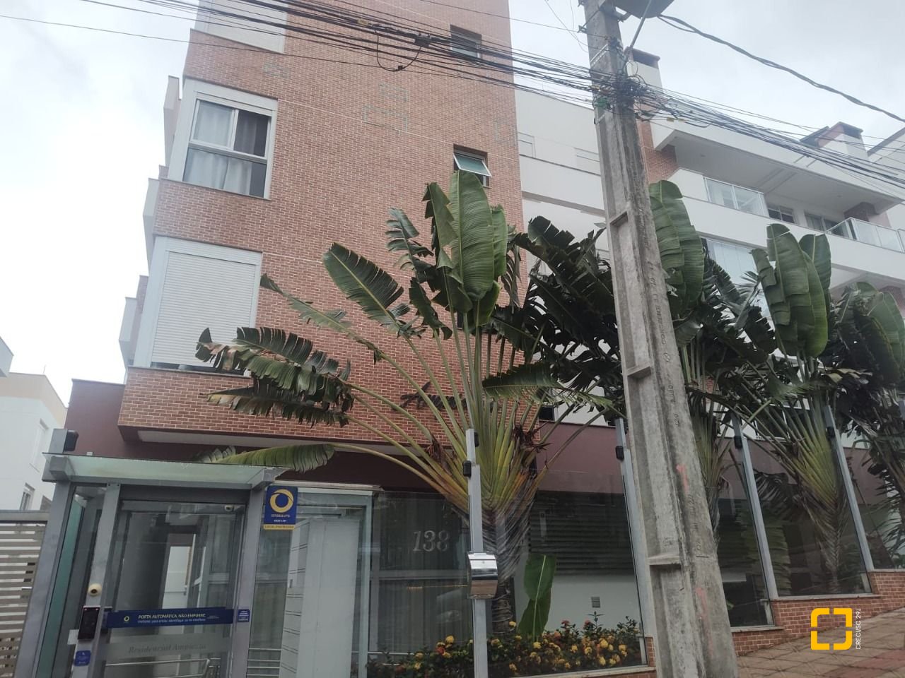 Apartamento com 72m², 3 quartos (sendo 1 suíte), 2 garagens, no bairro João Paulo em Florianópolis