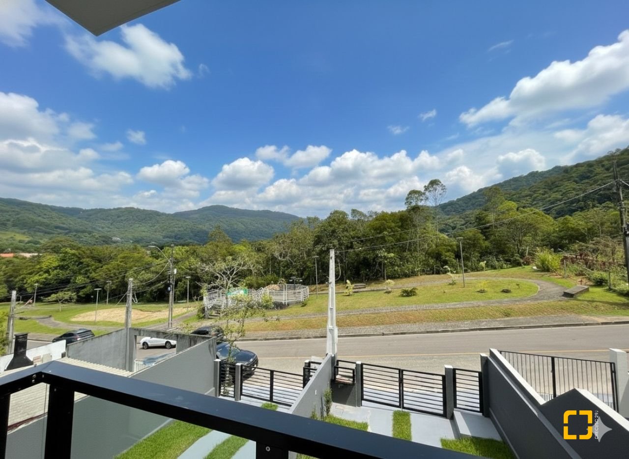 Casa com 86m², 2 quartos (sendo 2 suítes), 1 garagem, no bairro Potecas em São José