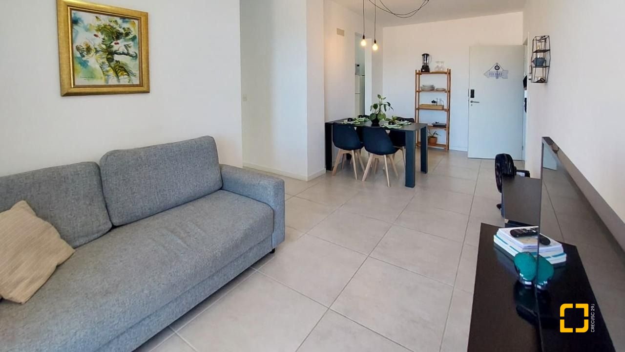 Apartamento com 81m², 4 quartos (sendo 1 suíte), 2 garagens, no bairro Campeche em Florianópolis
