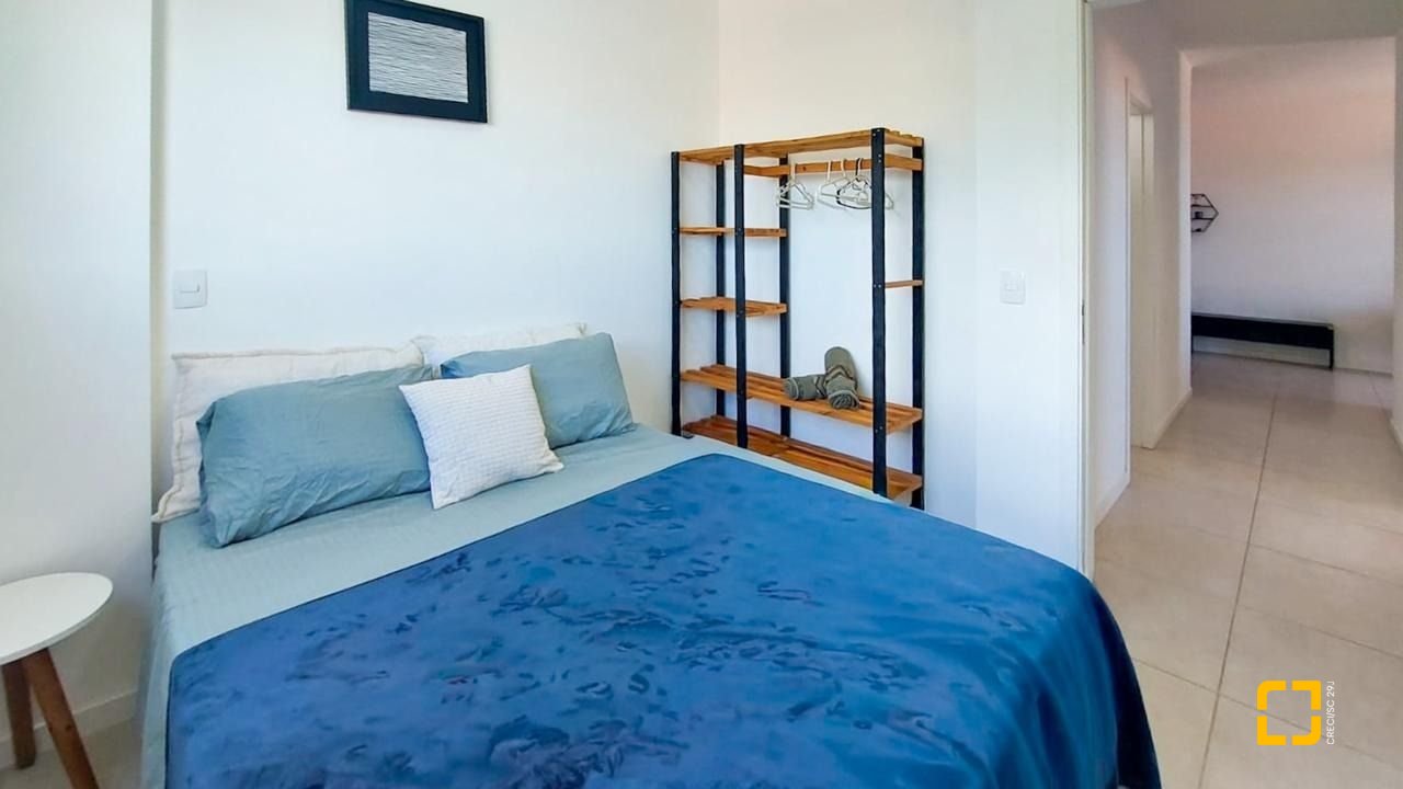 Apartamento com 81m², 4 quartos (sendo 1 suíte), 2 garagens, no bairro Campeche em Florianópolis