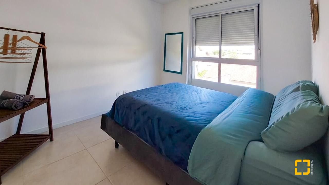 Apartamento com 81m², 4 quartos (sendo 1 suíte), 2 garagens, no bairro Campeche em Florianópolis