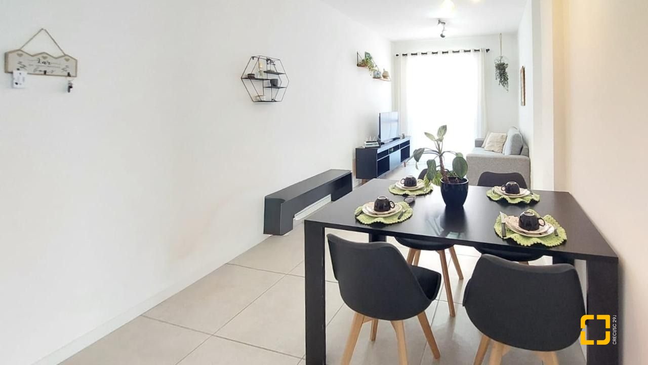 Apartamento com 81m², 4 quartos (sendo 1 suíte), 2 garagens, no bairro Campeche em Florianópolis