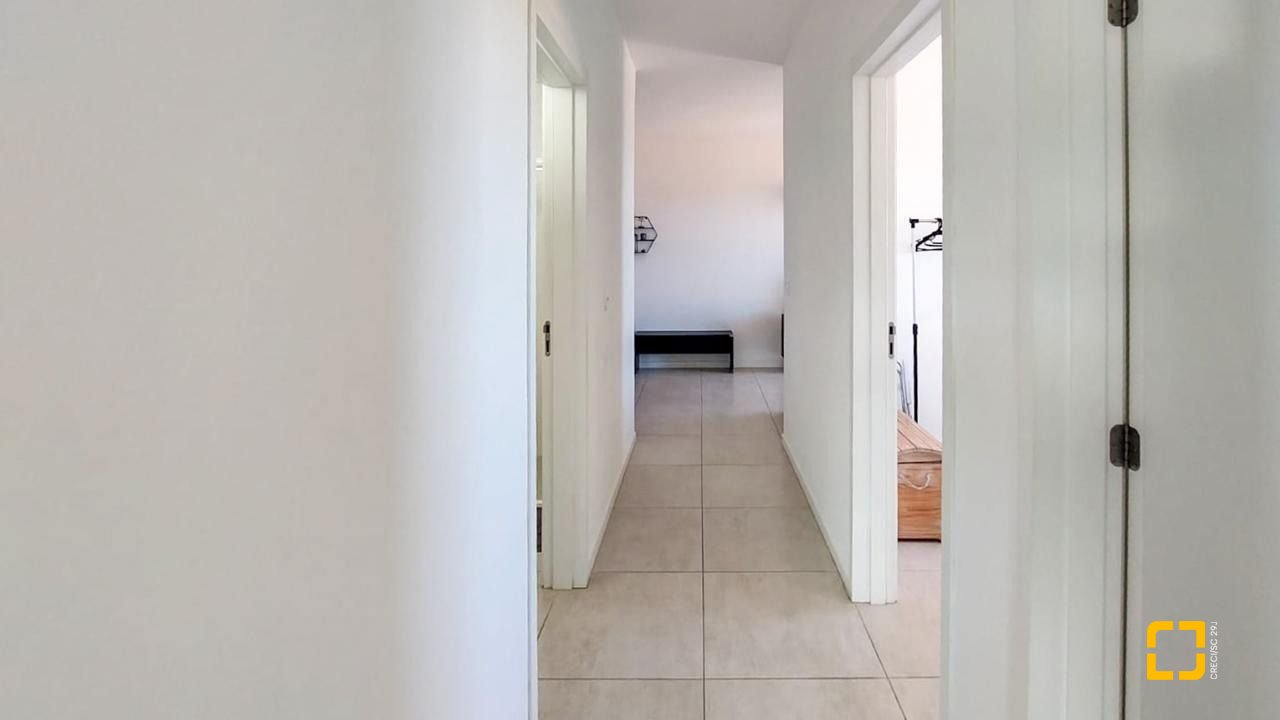 Apartamento com 81m², 4 quartos (sendo 1 suíte), 2 garagens, no bairro Campeche em Florianópolis