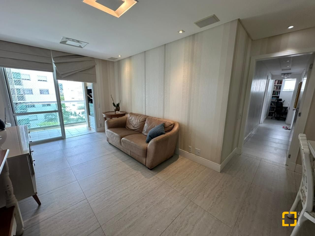 Apartamento com 117m², 4 quartos (sendo 1 suíte), 1 garagem, no bairro Parque São Jorge em Florianópolis