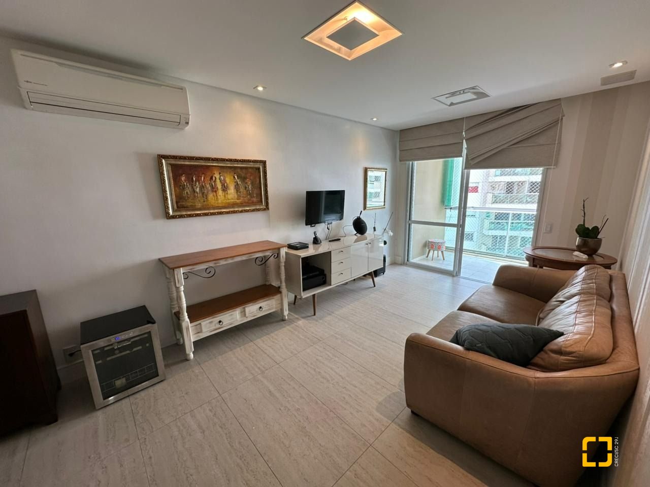 Apartamento com 117m², 4 quartos (sendo 1 suíte), 1 garagem, no bairro Parque São Jorge em Florianópolis