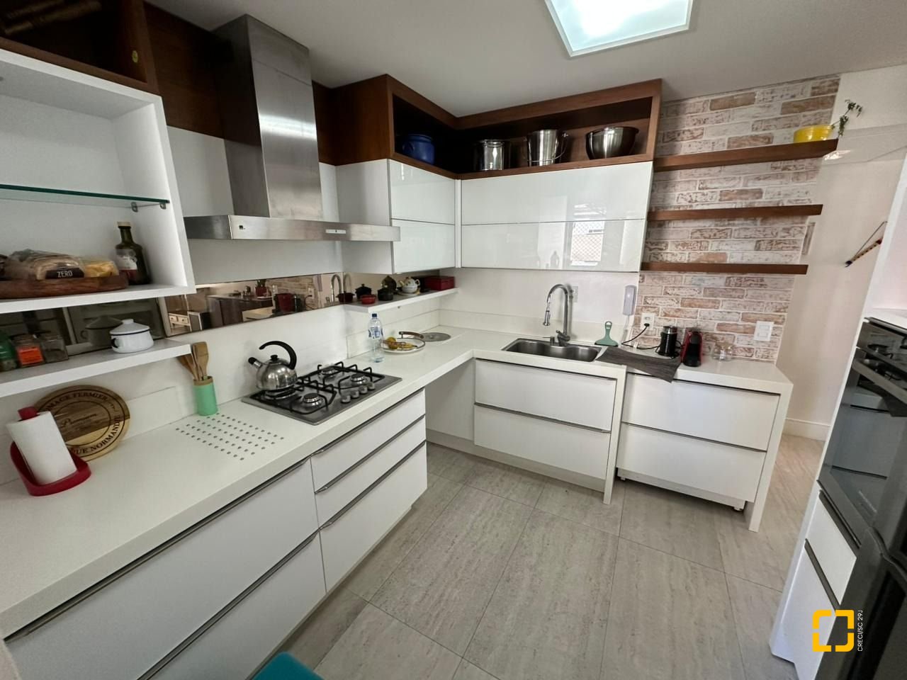 Apartamento com 117m², 4 quartos (sendo 1 suíte), 1 garagem, no bairro Parque São Jorge em Florianópolis