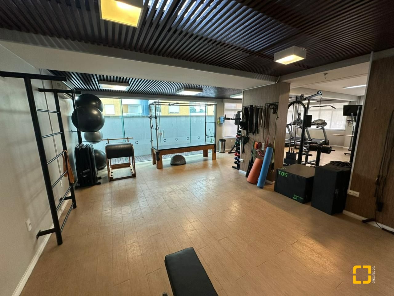 Apartamento com 117m², 4 quartos (sendo 1 suíte), 1 garagem, no bairro Parque São Jorge em Florianópolis