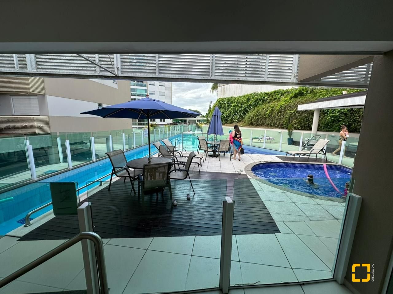 Apartamento com 117m², 4 quartos (sendo 1 suíte), 1 garagem, no bairro Parque São Jorge em Florianópolis
