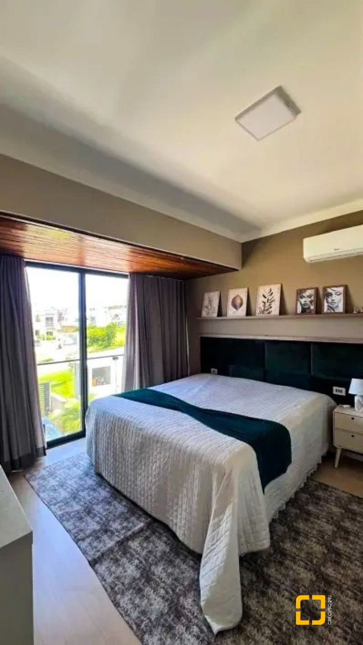 Casa com 100m², 4 quartos (sendo 1 suíte), 2 garagens, no bairro Ingleses em Florianópolis