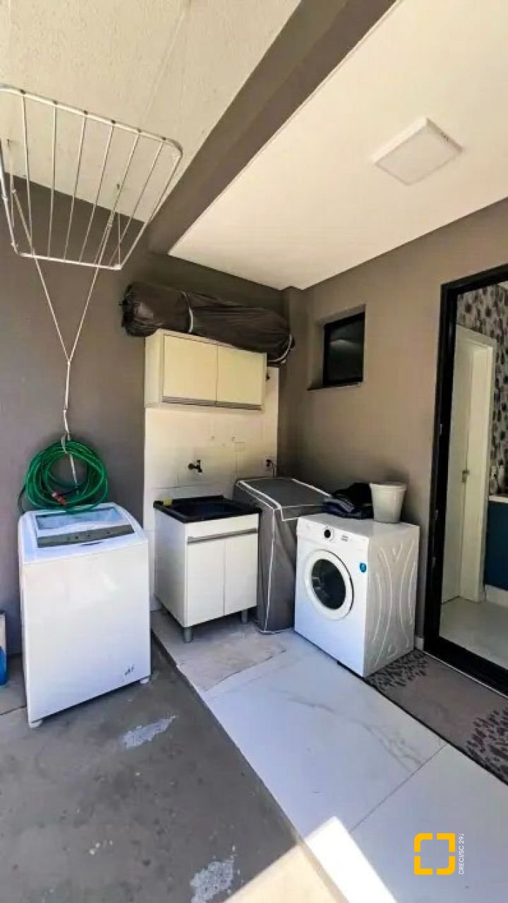 Casa com 100m², 4 quartos (sendo 1 suíte), 2 garagens, no bairro Ingleses em Florianópolis