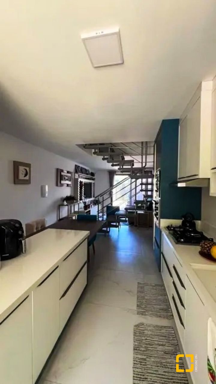 Casa com 100m², 4 quartos (sendo 1 suíte), 2 garagens, no bairro Ingleses em Florianópolis